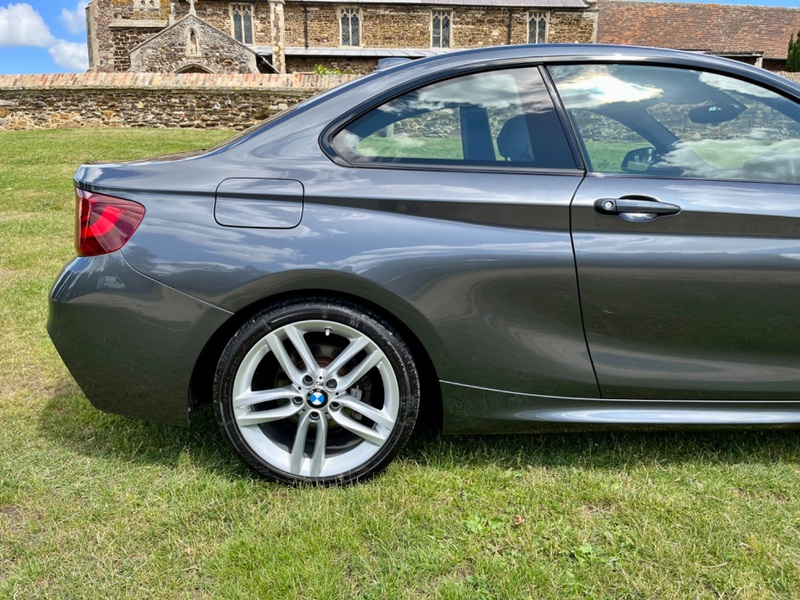 BMW 2 SERIES