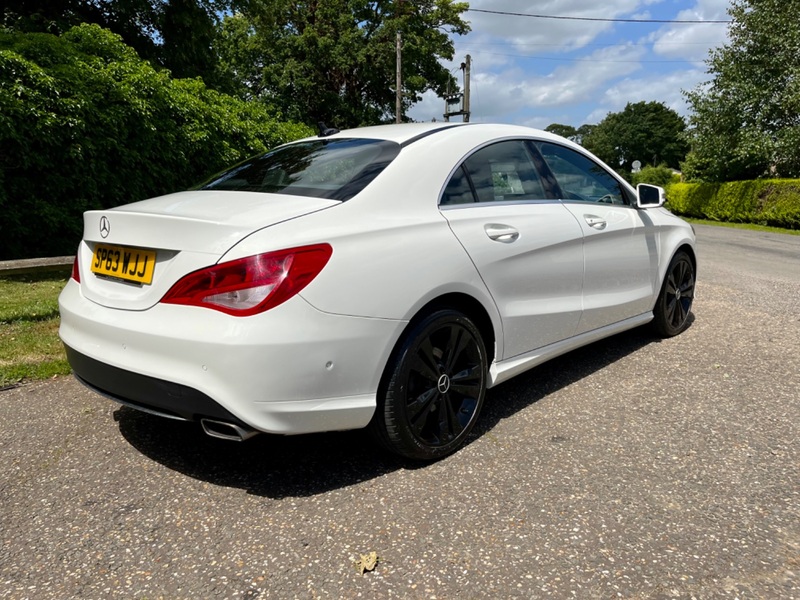 MERCEDES-BENZ CLA