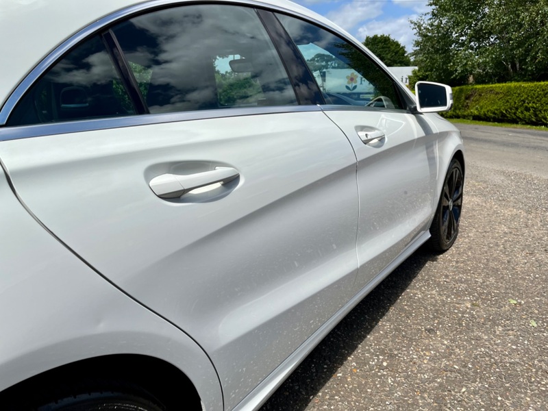 MERCEDES-BENZ CLA