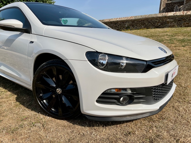 VOLKSWAGEN SCIROCCO