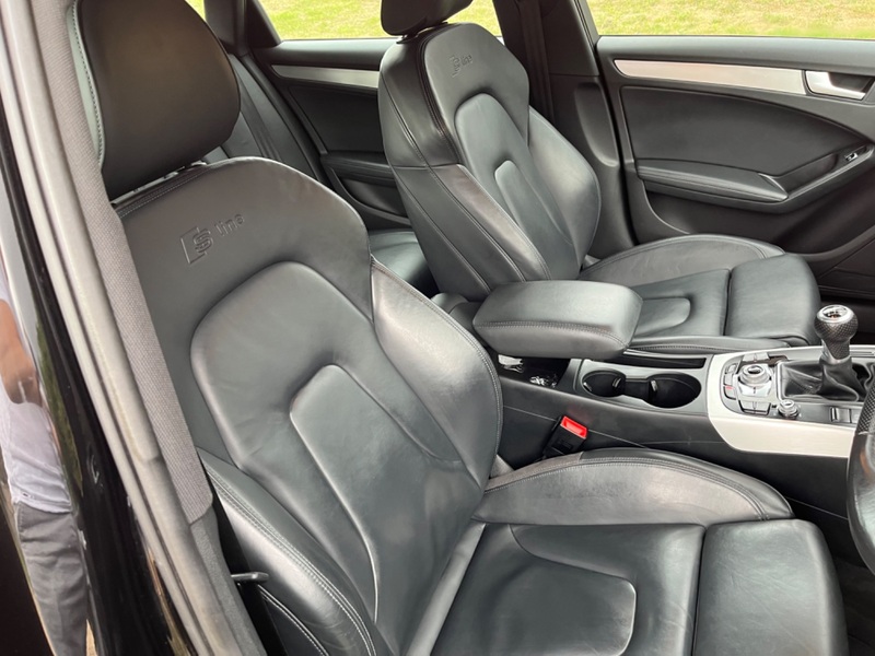 AUDI A4 AVANT