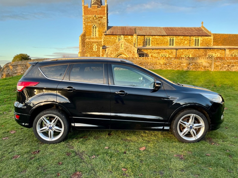 FORD KUGA