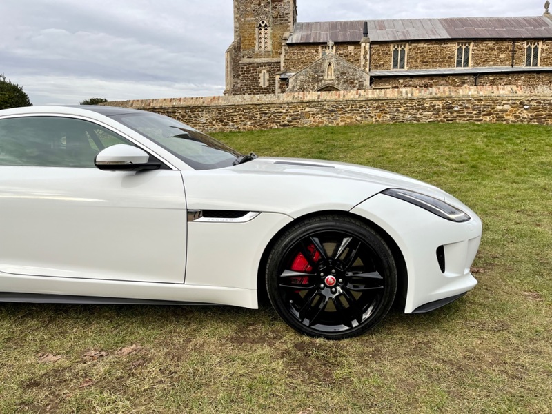 JAGUAR F-TYPE