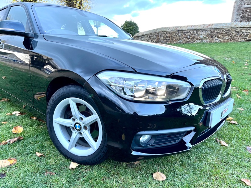 BMW 1 SERIES