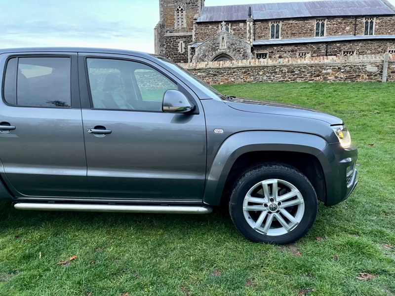 VOLKSWAGEN AMAROK