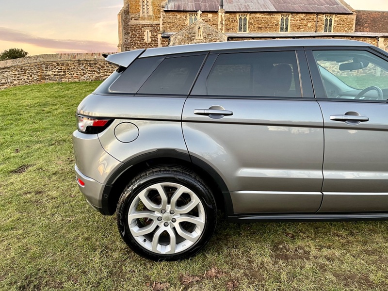 LAND ROVER RANGE ROVER EVOQUE