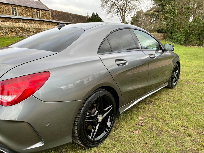 MERCEDES-BENZ CLA