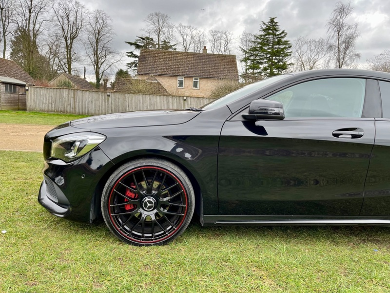 MERCEDES-BENZ CLA