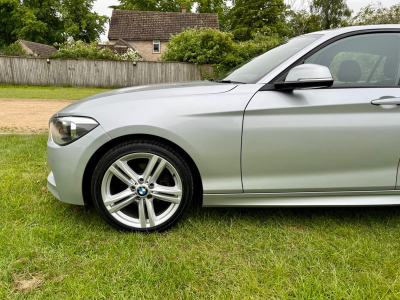 BMW 1 SERIES