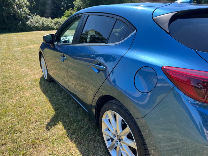 MAZDA MAZDA3