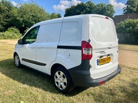 FORD TRANSIT COURIER