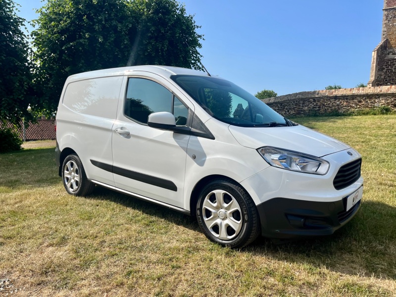 FORD TRANSIT COURIER