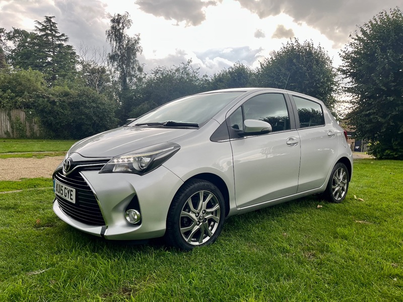 TOYOTA YARIS