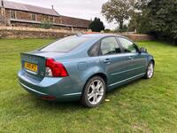 VOLVO S40