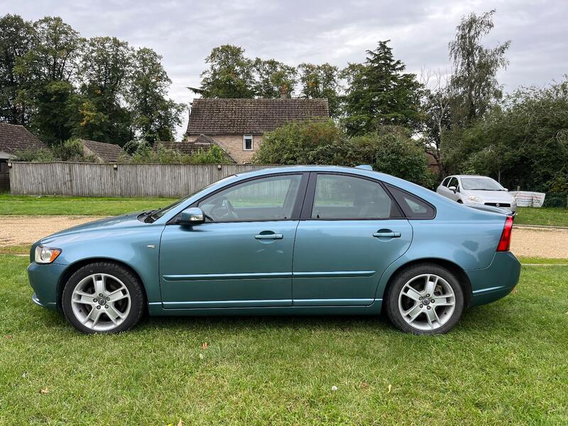 VOLVO S40